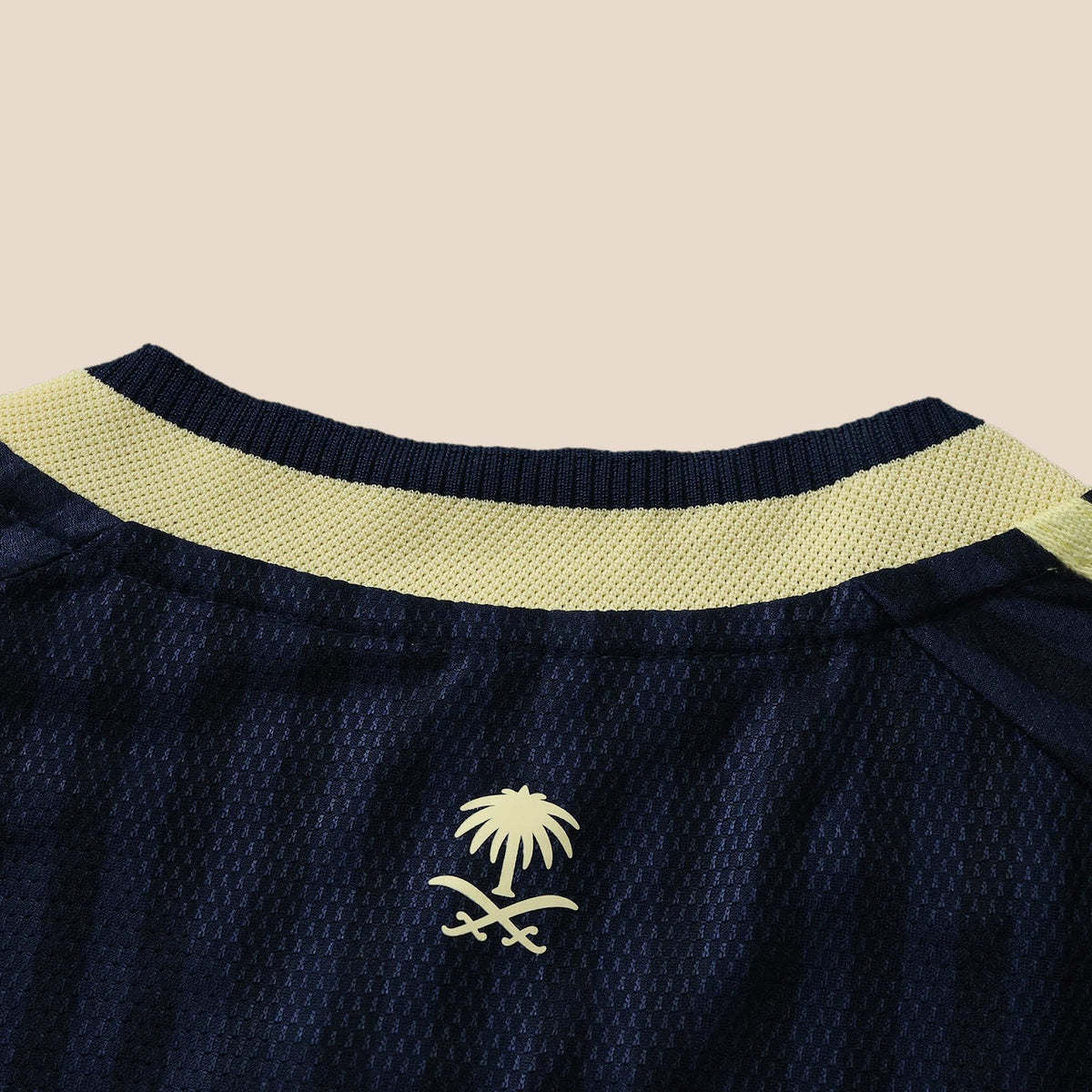 Al Nassr 2026/27 Visitante Versión Jugador, detalle