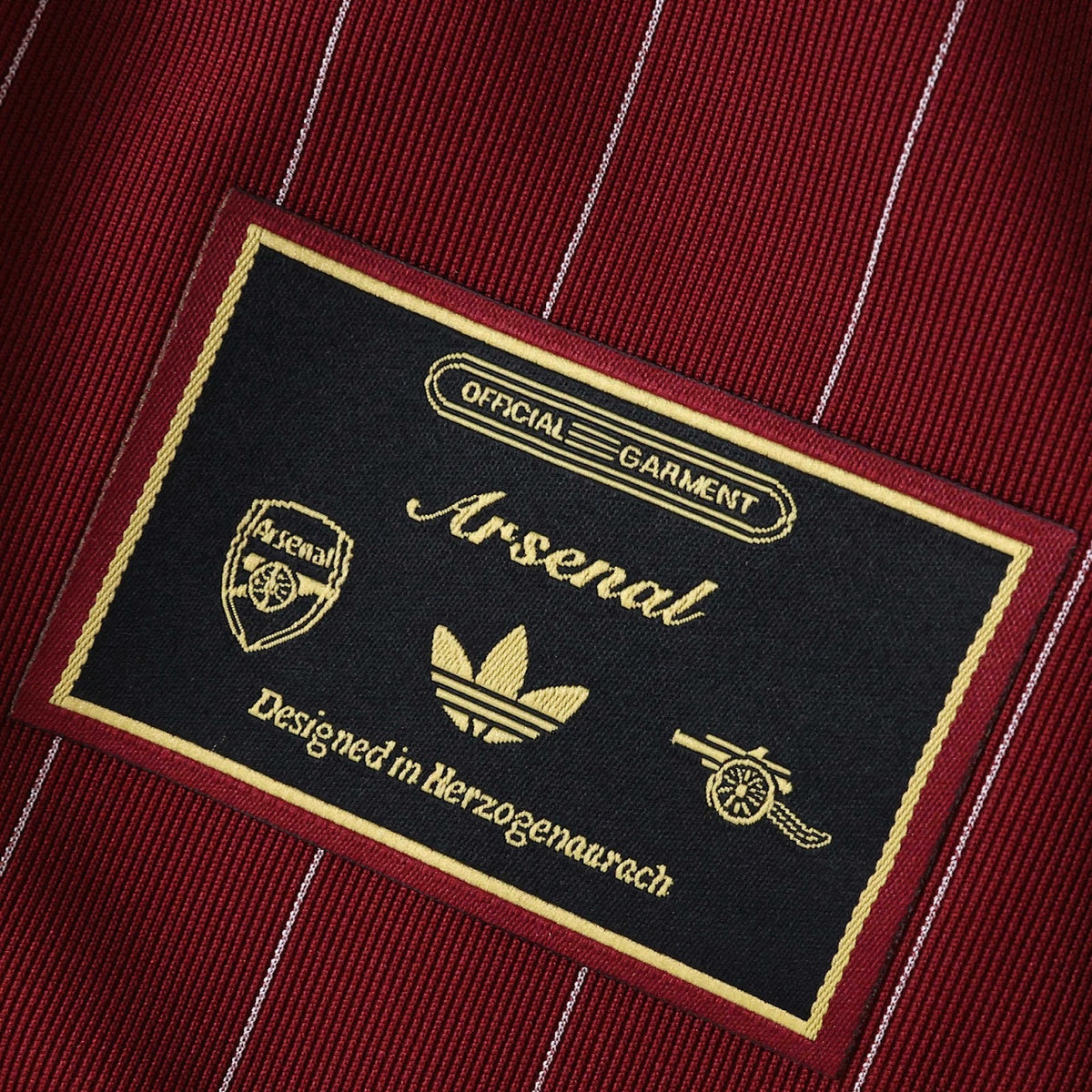 Arsenal Edición Especial Concept Vino, detalle