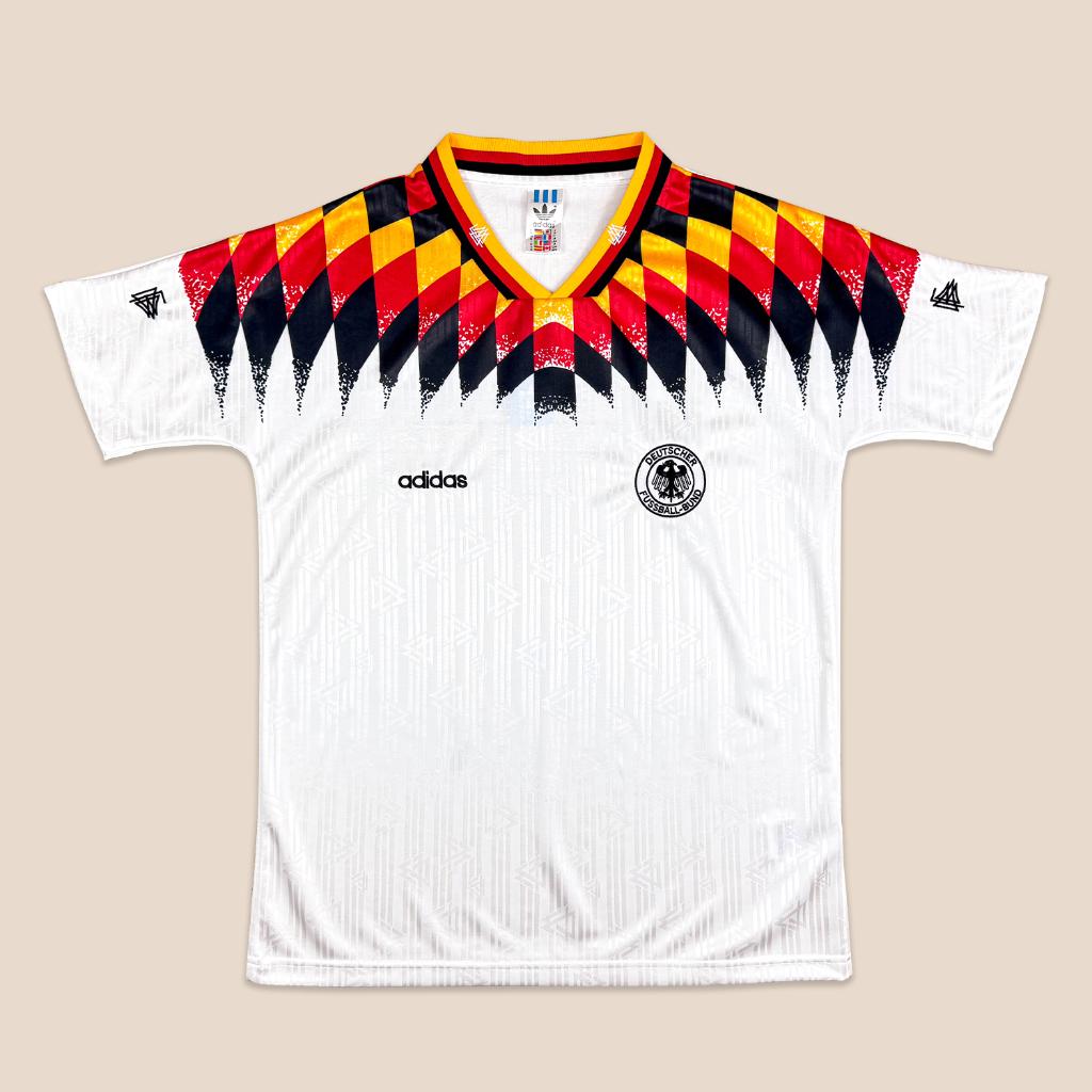 Pegatina «Fútbol De Alemania - Jersey De La Bandera Alemana Deutschland Manga Larga De Stupendousminis Pegatina «Fútbol De Alemania - Jersey De La Bandera Alemana Deutschland Manga Larga De Stupendousminis
