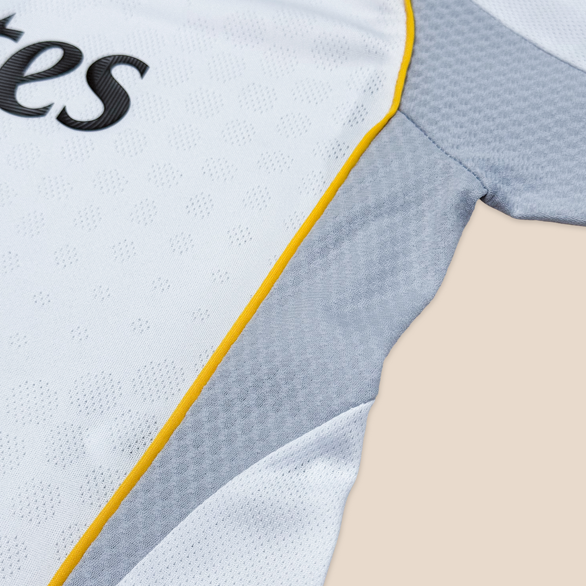 Real Madrid 2025/26 Local Versión Jugador - Express