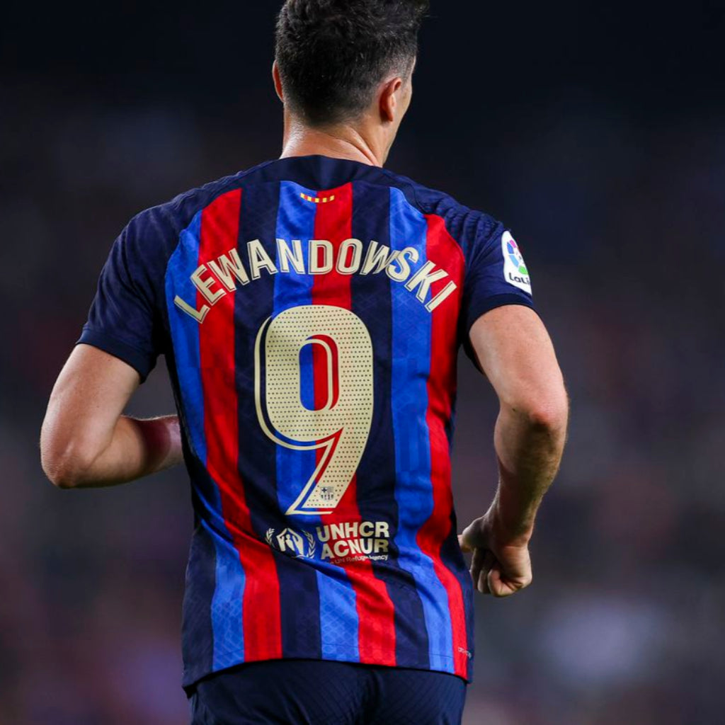Cadre Maillot de Foot FC Barcelone Special Edition 2023/2024 Cadre Maillot de Foot FC Barcelone Special Edition 2023/2024