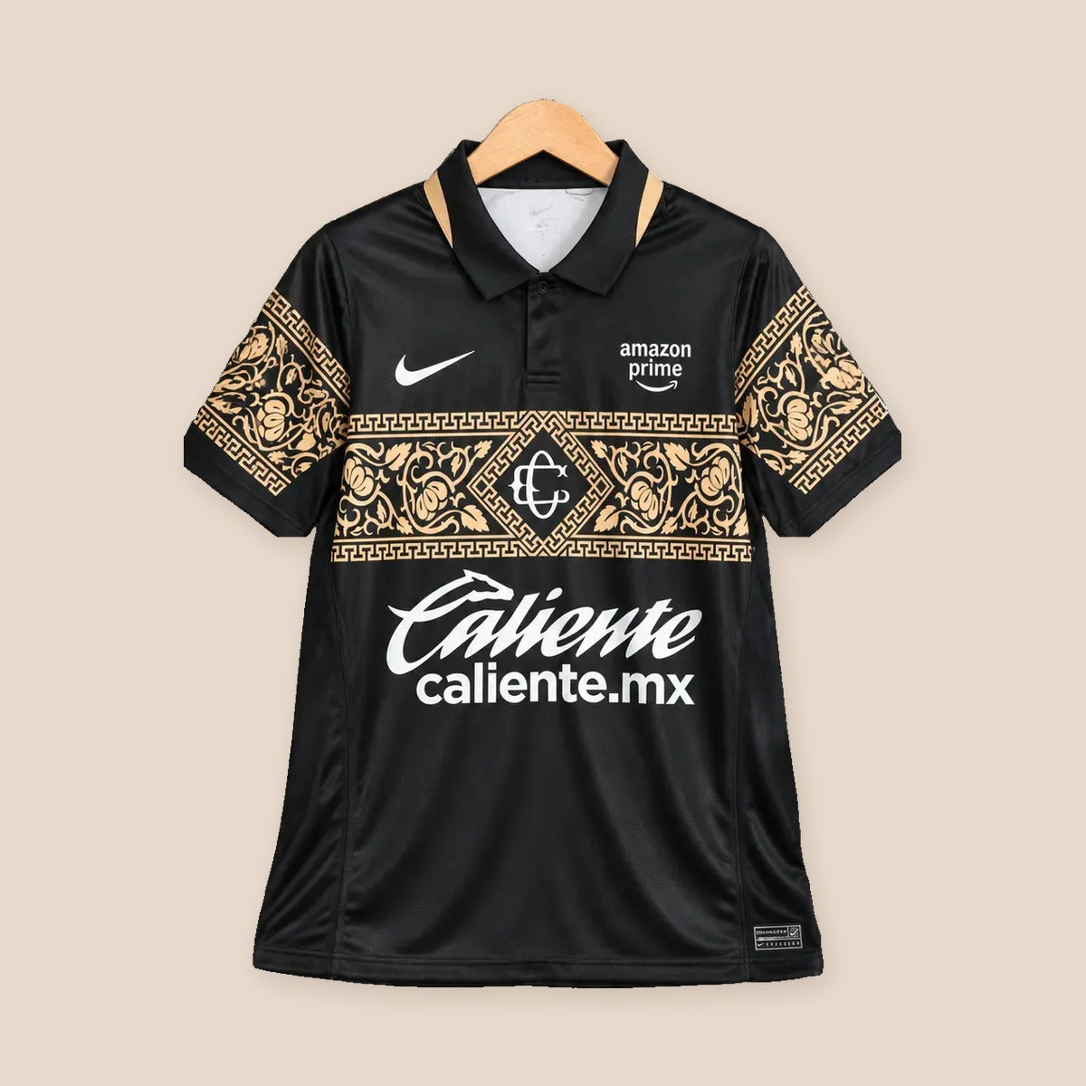 Chivas 2026/27 Edición Especial Charro Negro, vista frontal