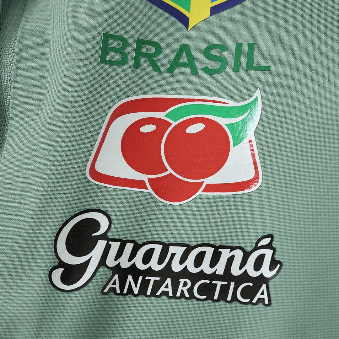 Brasil 2026 Chamarra Rompevientos Verde Menta, detalle