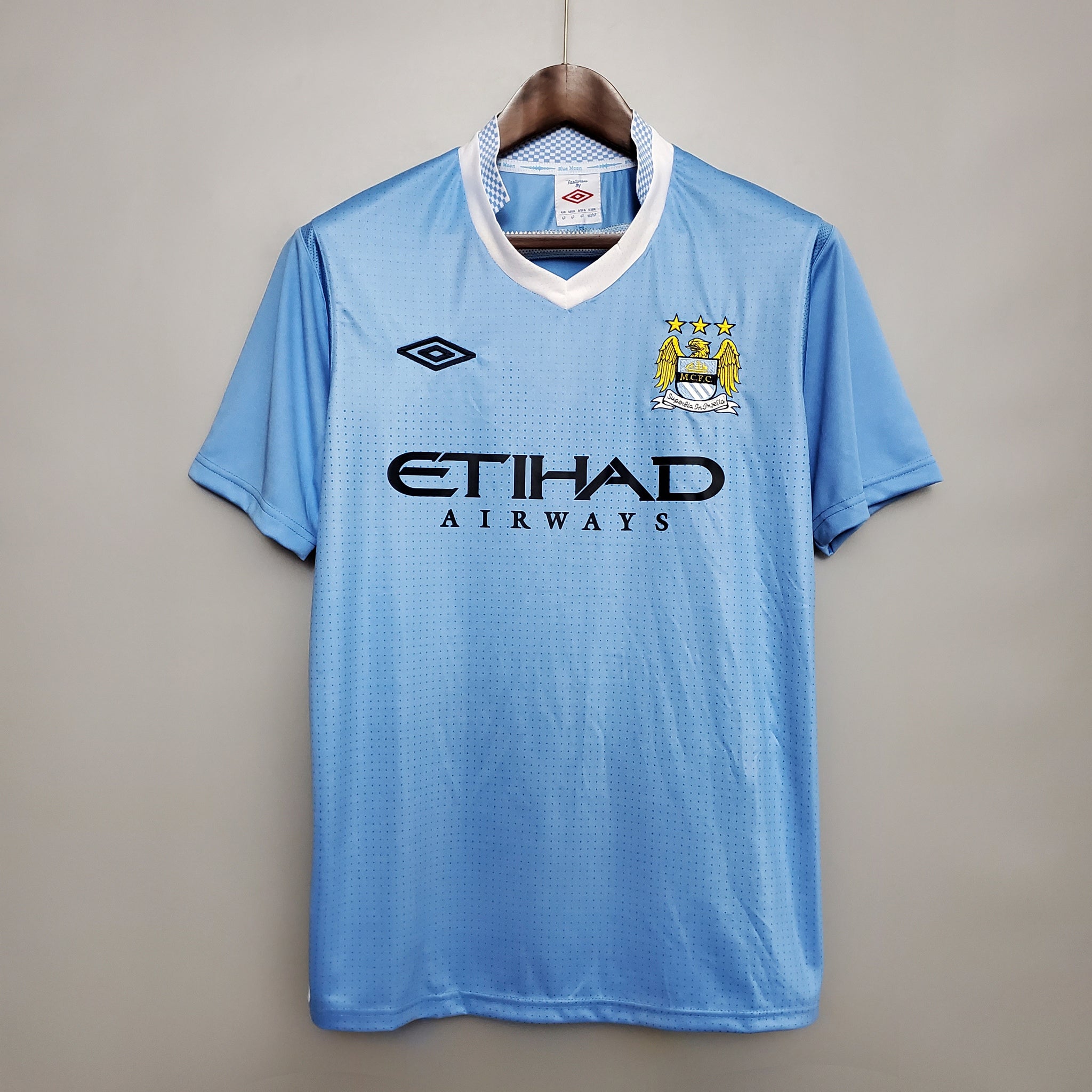 Manchester City 2011/12 Local