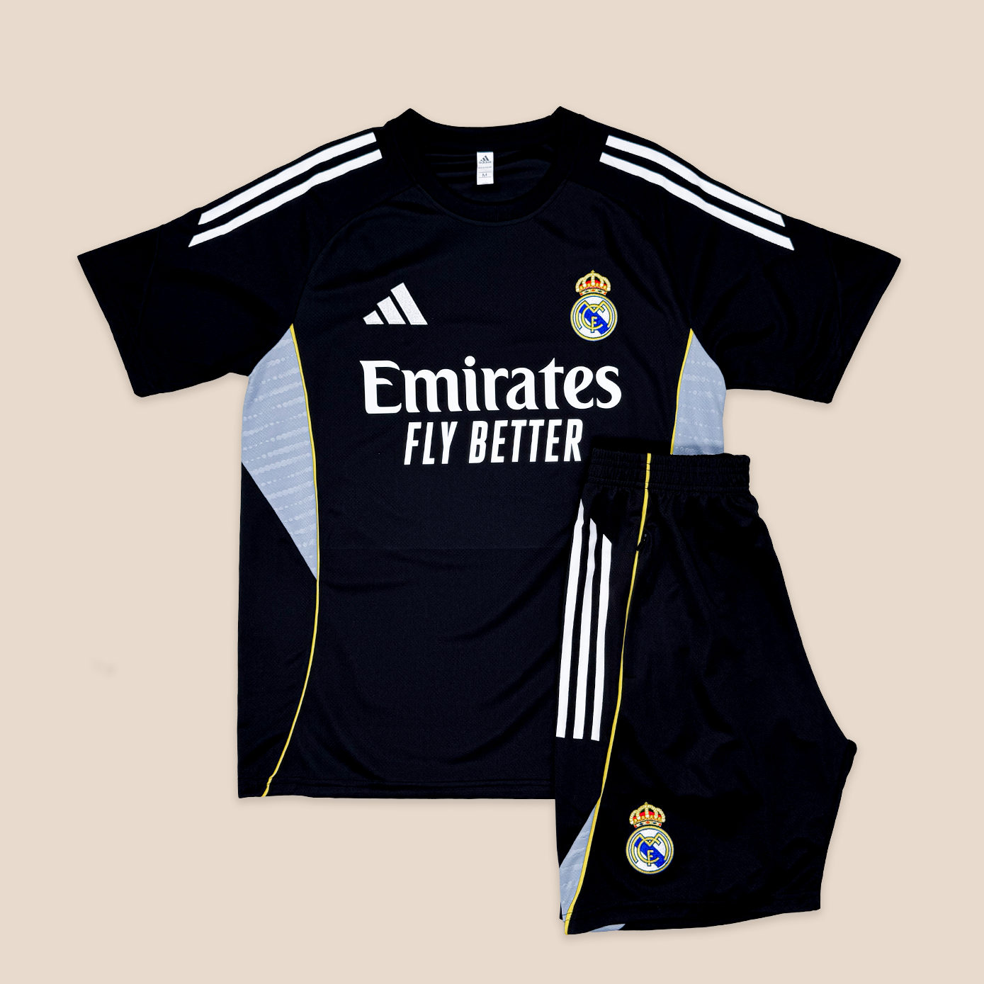 Real Madrid Entrenamiento Negro Corta