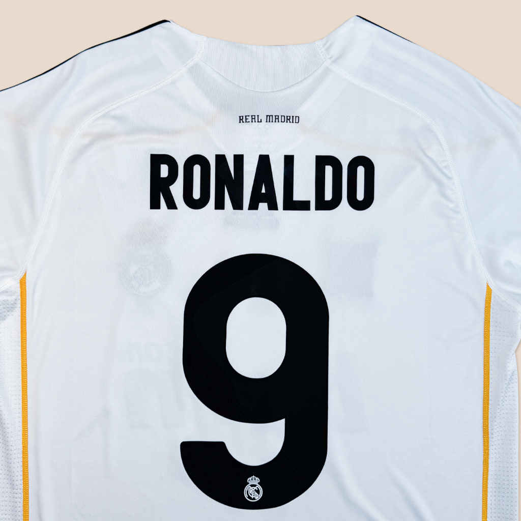 Real Madrid 2009/10 Local