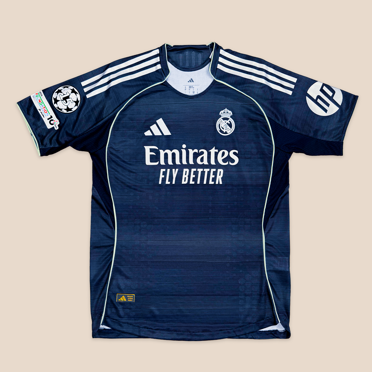 Real Madrid 2025/26 Visitante Versión Jugador